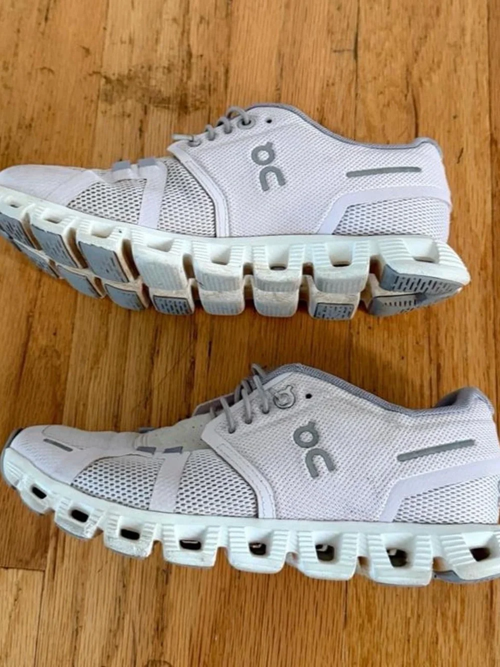 On Running women’s Athletic Running Shoes - Light Lavender/Gray